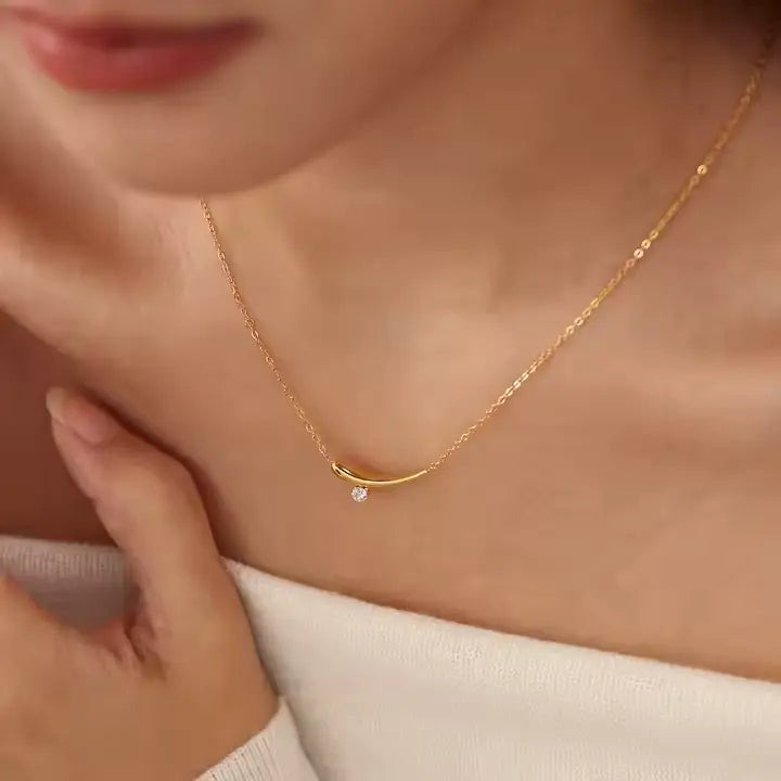 Gold zirconia collar necklace