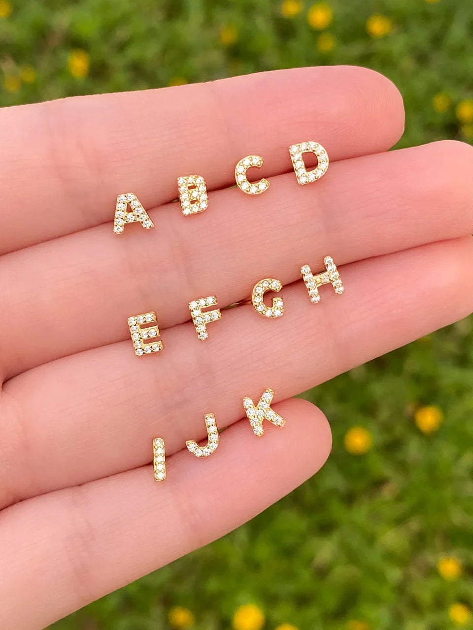 Initial Earrings 1 Piece | Gold