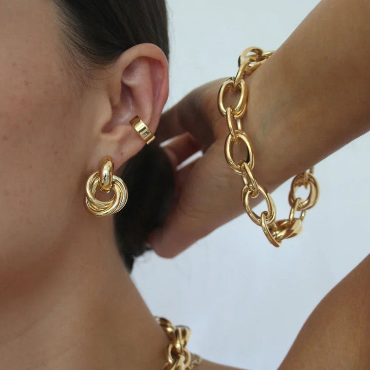 Striking interlocking earrings