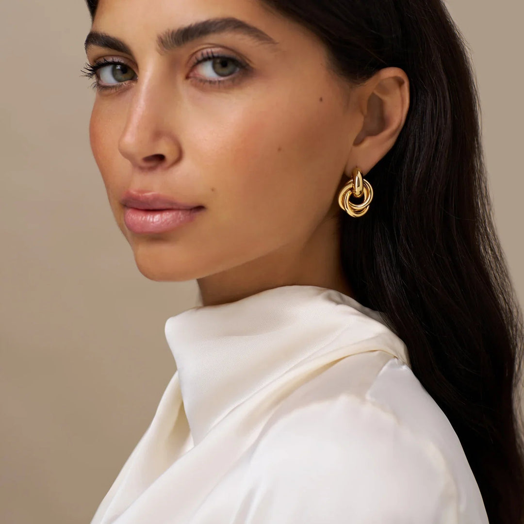 Striking interlocking earrings