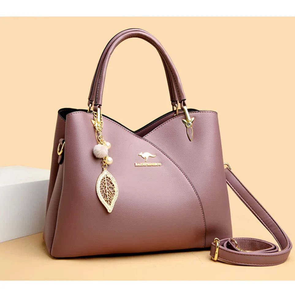 FELINA | BLACK SHOULDER BAG