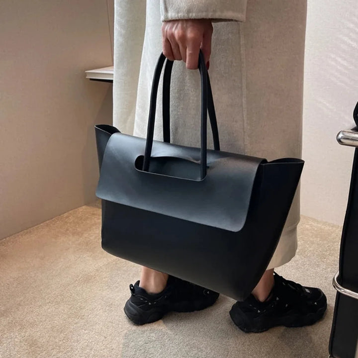 TOVA | MINIMALIST SHOULDER BAG