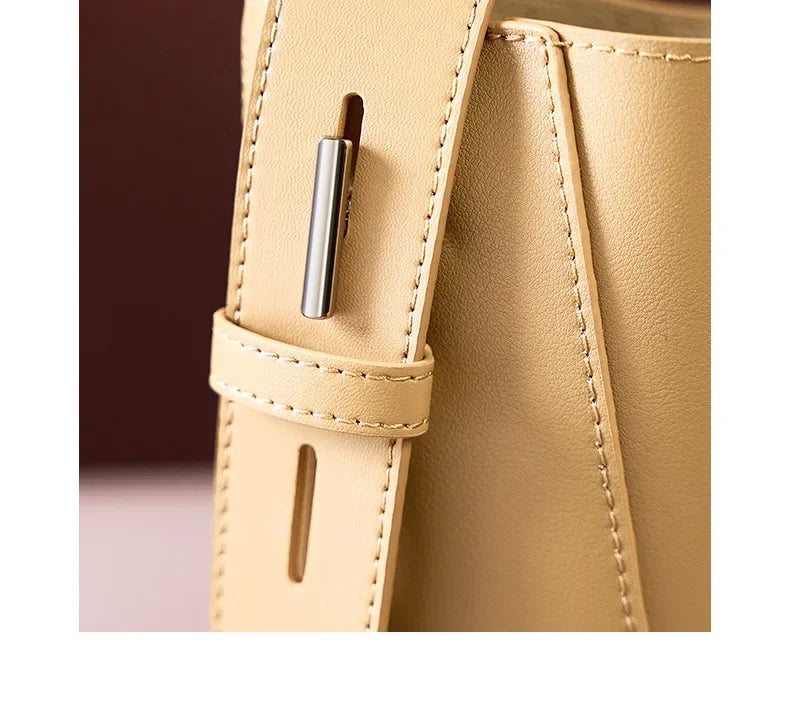 TINE | ELEGANT SAND SHOULDER BAG