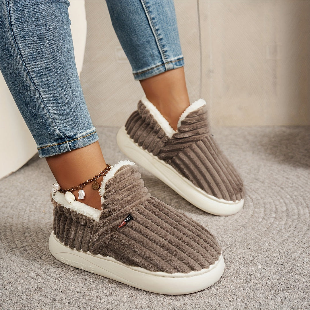 Kim™ Comfort Fleece Slippers