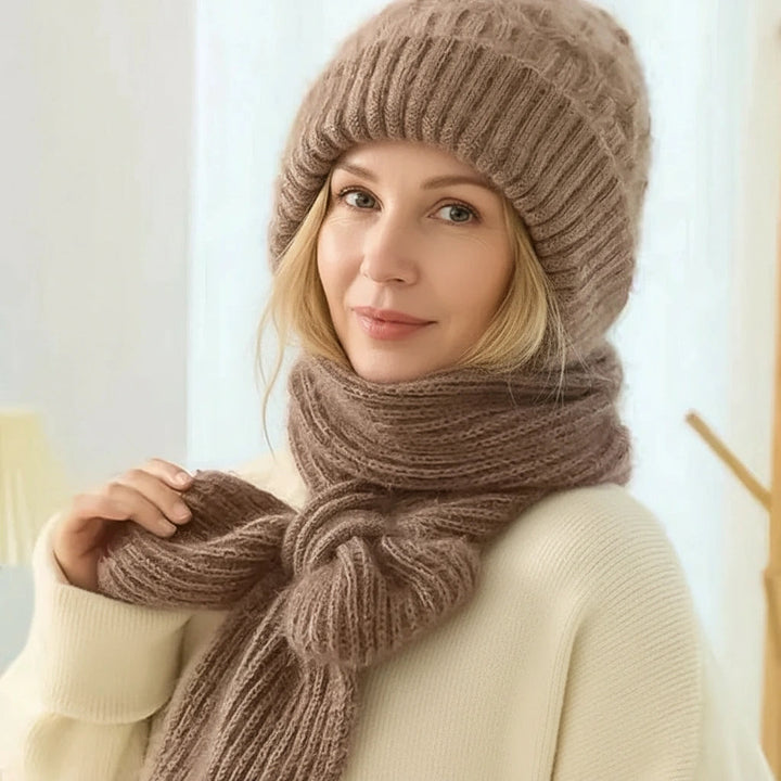 Fleece-lined windproof hat and scarf with integrated ear protection