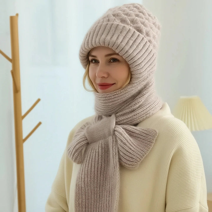 Fleece-lined windproof hat and scarf with integrated ear protection